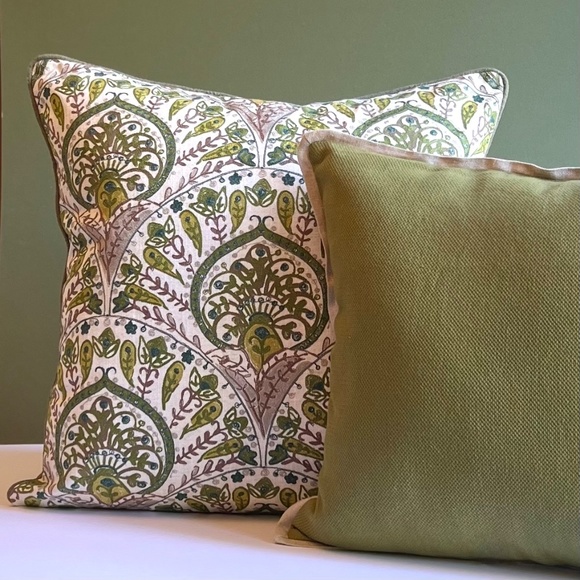 Handmade Pillow cover designer fabric 22x 22 inches - Picture 5 of 5